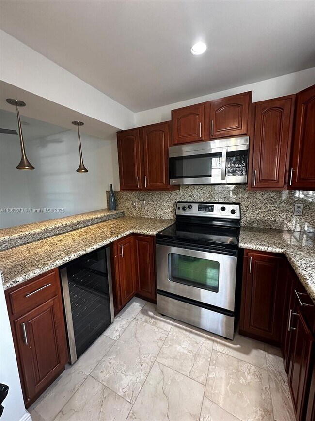 Building Photo - 13440 SW 62nd St
