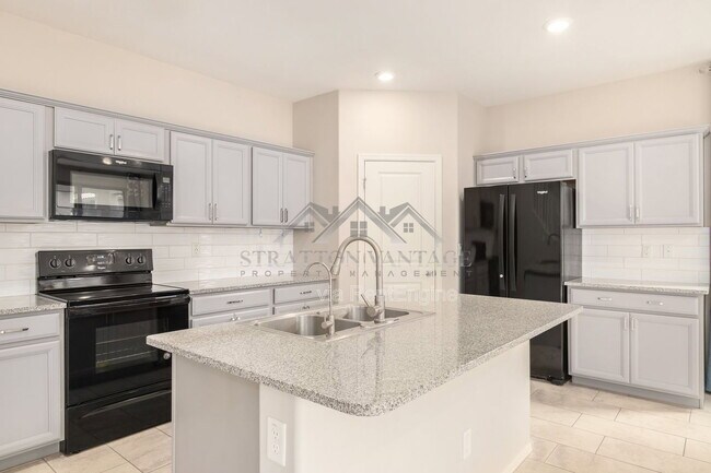 Building Photo - 55 E Constitution Dr