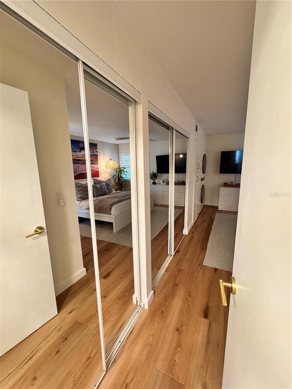 Building Photo - 5623 Midnight Pass Rd