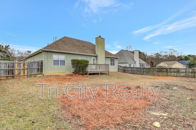 Building Photo - 110 York Ln