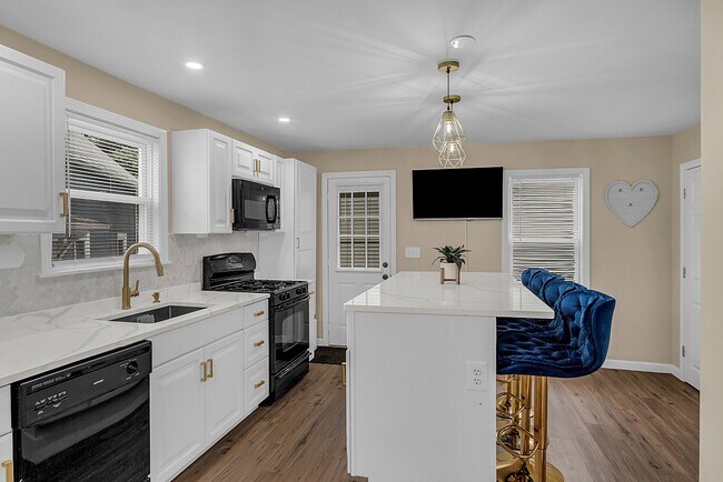 Building Photo - 41 West St