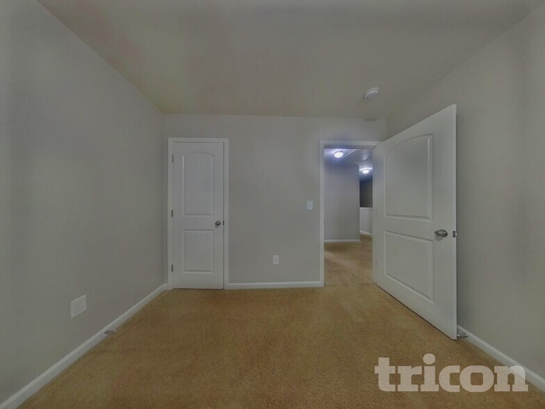 Building Photo - 2062 Aragon Lane