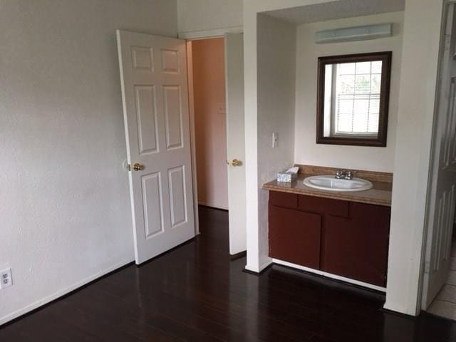 Building Photo - 4043 Country Club Dr W