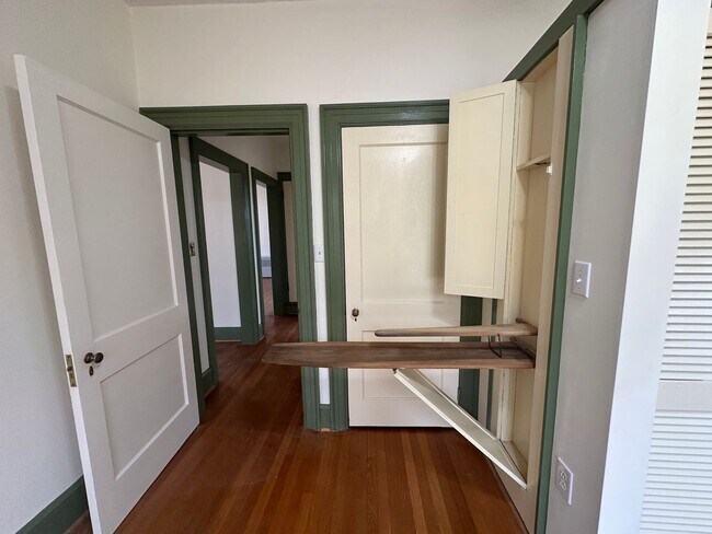 Building Photo - House in Bedford with Lot of Outdoor Space.