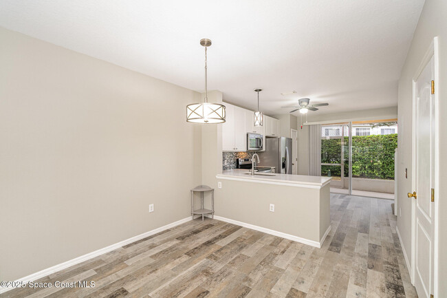 Building Photo - 1382 Hampton Park Ln