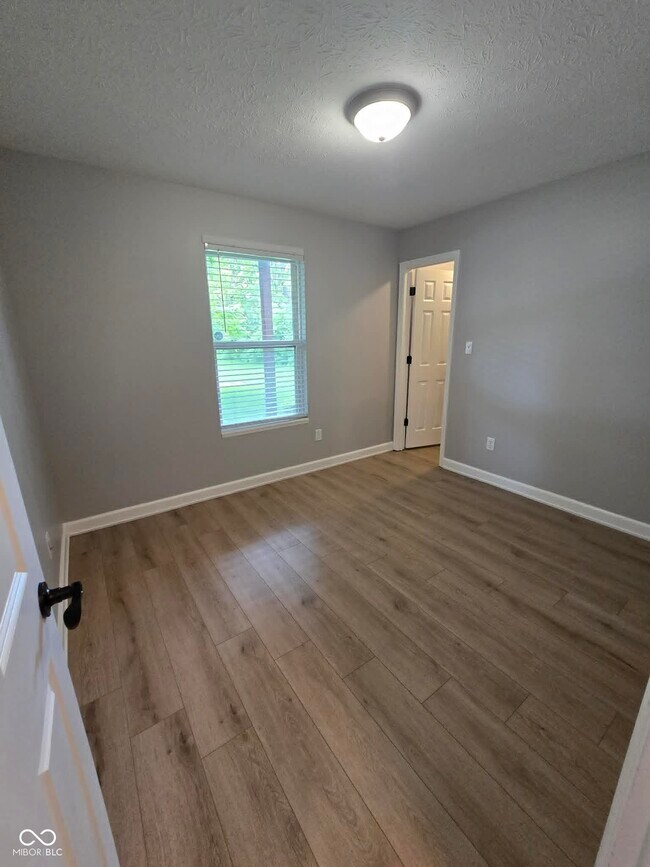 Building Photo - 481 Villa Meadow Dr