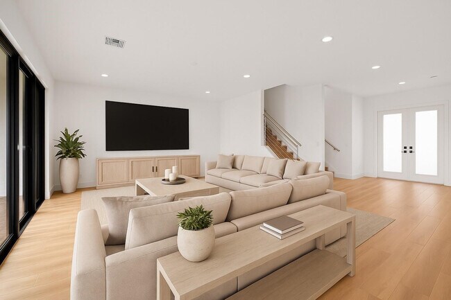 Primary Photo - 1446 SW 23rd St