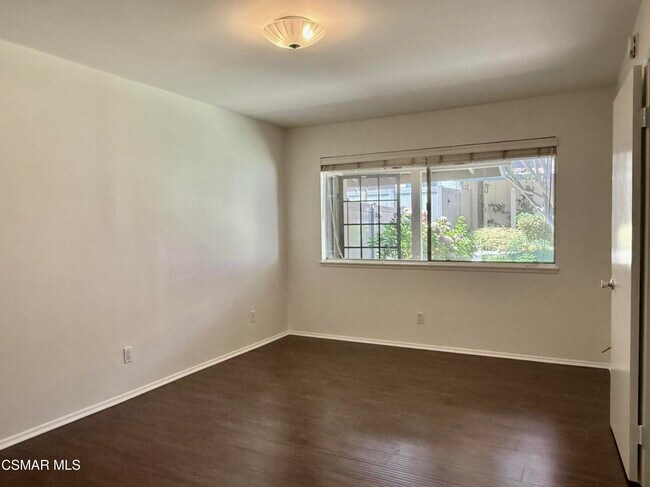 Building Photo - 1656 Orinda Ct