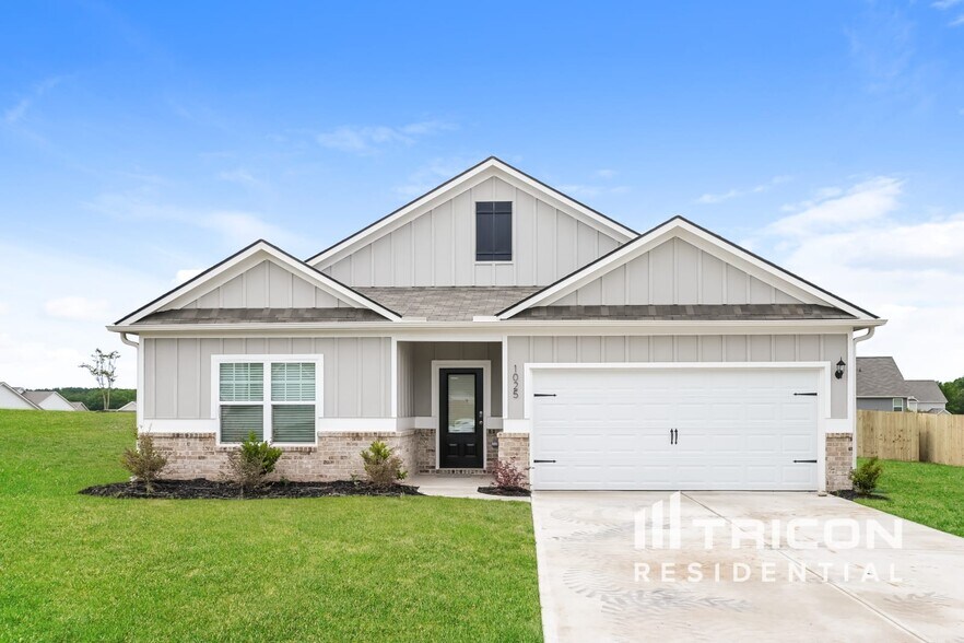 Primary Photo - 1025 Claas Wy