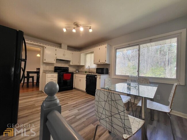Building Photo - 2349 Wexford Dr