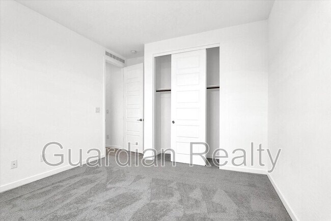 Building Photo - 755 Tallgrass St