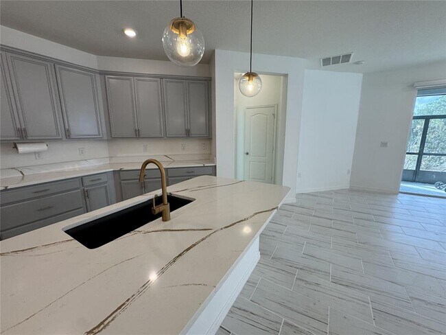 Building Photo - 279 Sunfish Dr
