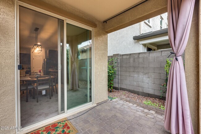 Building Photo - 6853 E Posada Cir