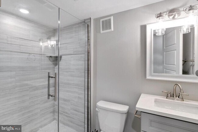 Building Photo - 902 W Susquehanna Ave