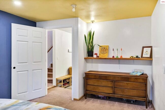 Building Photo - 275 Kelley Creek Rd