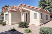 Building Photo - 1120 N Val Vista Dr