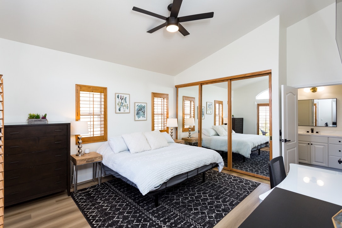 Building Photo - 919 W Lewis St