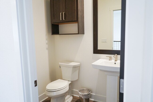 Building Photo - Live Comfortably at CreekHouse – Available...