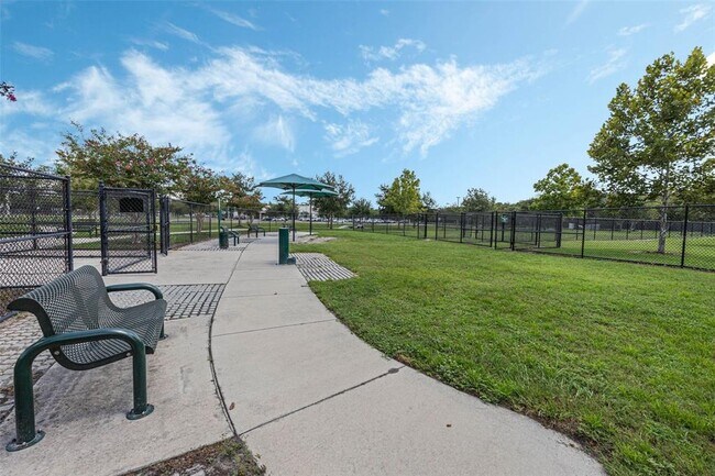 Building Photo - 15160 Ave Of The Arbors