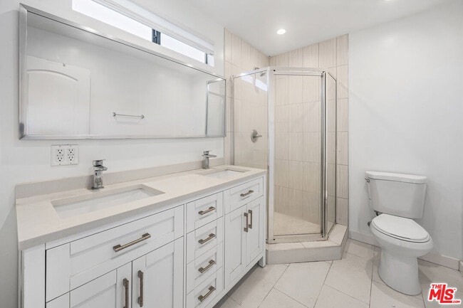 Building Photo - 17141 Sherman Way