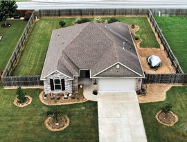 Building Photo - 761 Romano Ave