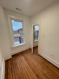 Building Photo - 1450 W 18th St