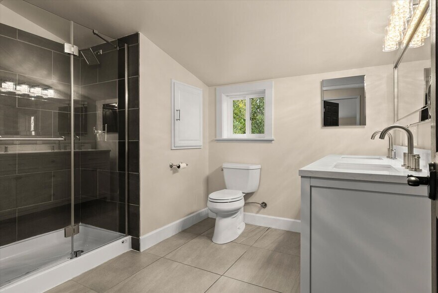 Building Photo - 8633 Wabash Ave S