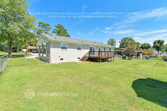 Building Photo - 2134 Hopedale St