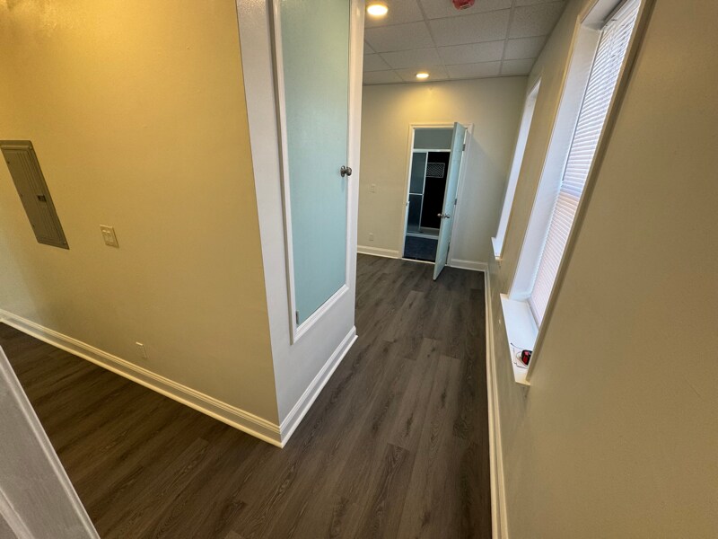 Building Photo - 1527 Tasker St