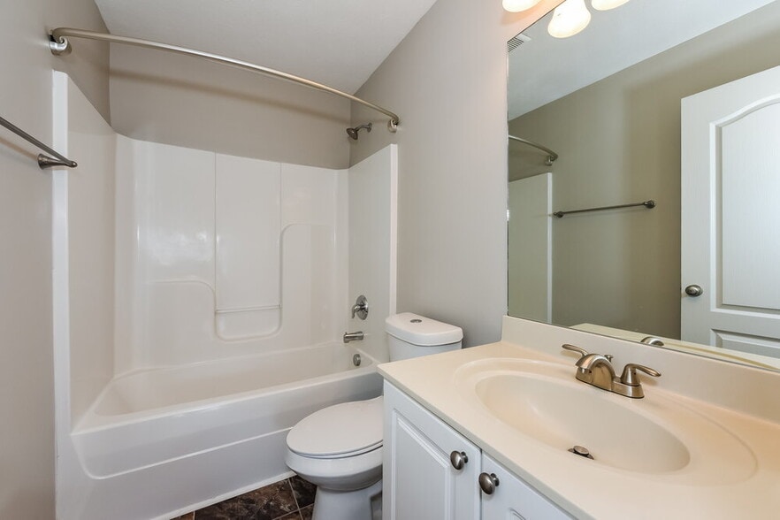 Building Photo - 817 Sandworth Cove