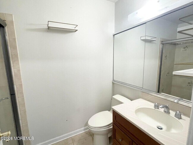 Building Photo - 21 Evergreen Dr