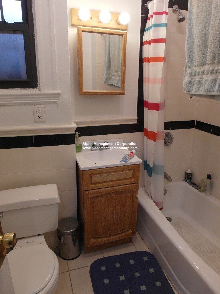 Building Photo - 115 St Stephen St