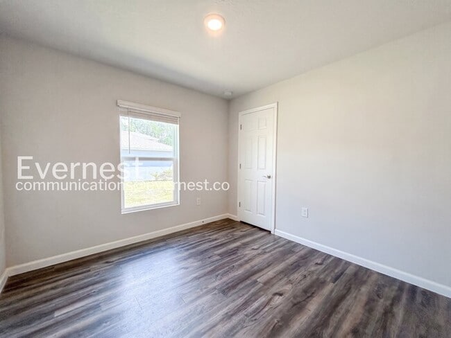 Building Photo - 33 Peninsula Ln