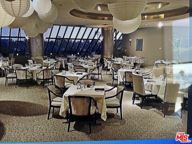Building Photo - 4314 Marina City Dr