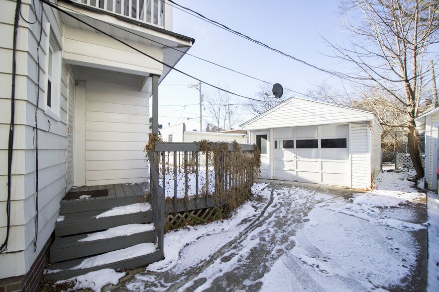 Building Photo - 4015 Eastway St