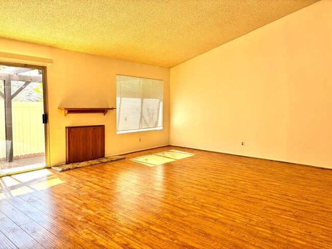 Building Photo - Available Now is a Condo style Townhouse i...