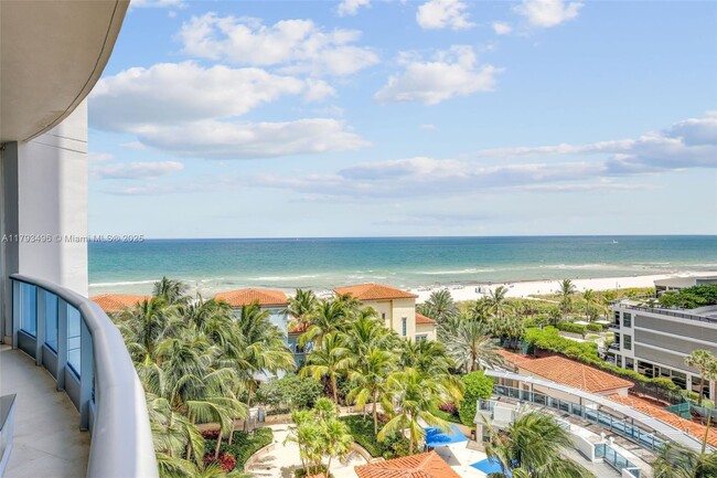 Building Photo - 5959 Collins Ave