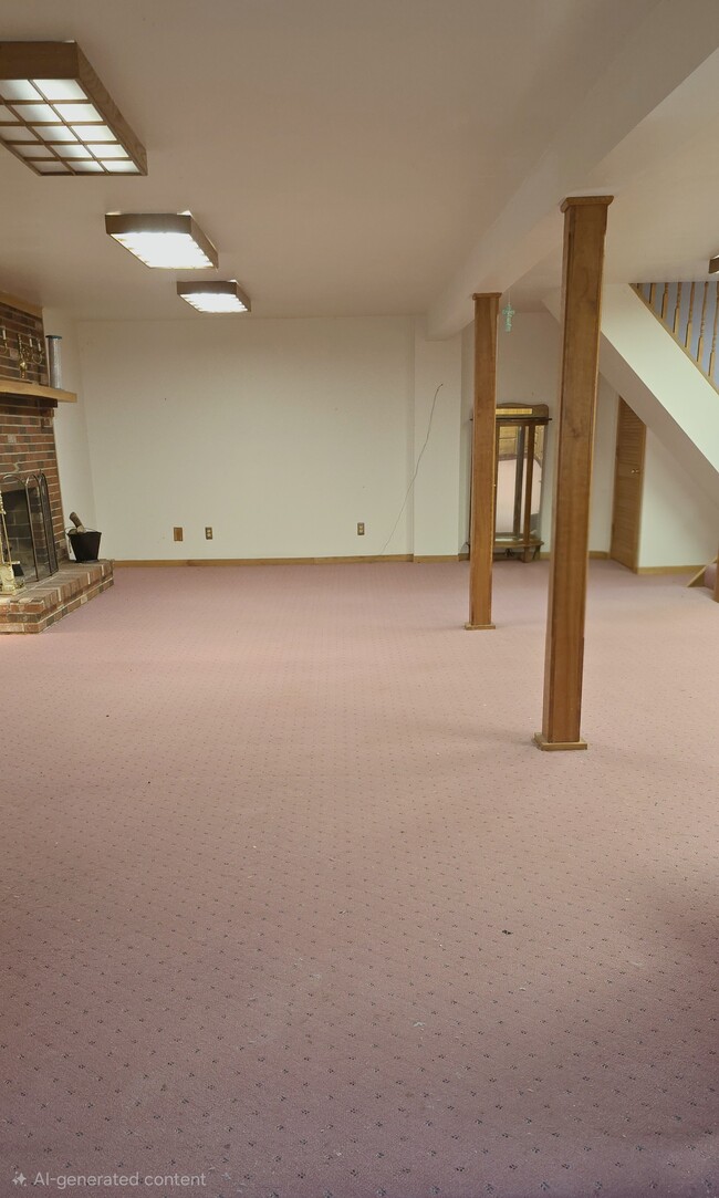 Building Photo - 9112 E Prospect Rd