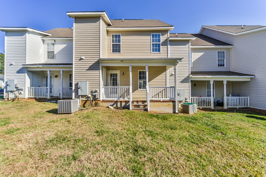 Building Photo - 304 Whitehall Ct