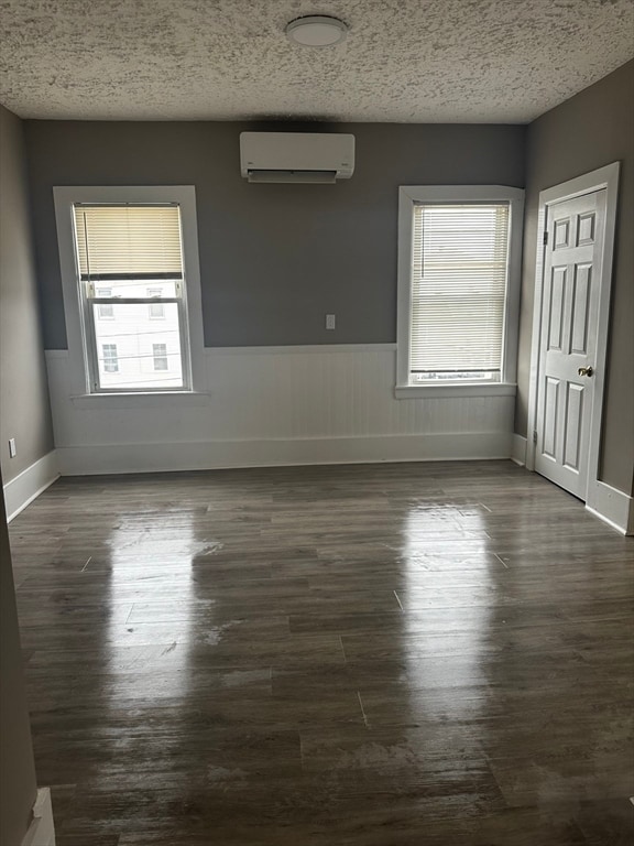 Building Photo - 60 Cove St