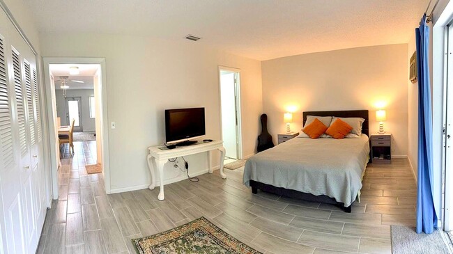 Building Photo - 63 Windsor C