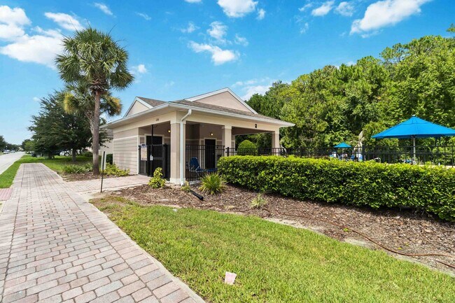 Building Photo - 2318 Sequoia Way