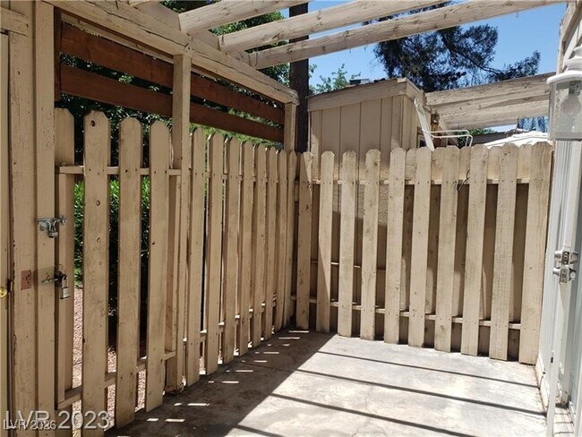 Building Photo - 4770 S Topaz St