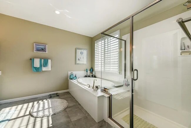 Building Photo - 3903 Deergrass Cir
