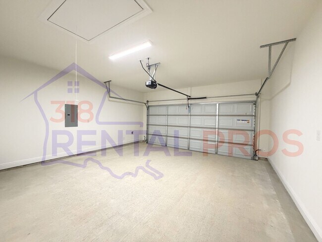 Building Photo - New Construction! 3 Bed 2 Bath in Country Club Estates!