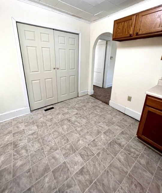 Washer/Dryer Hook-Up - 2406 W Olive St
