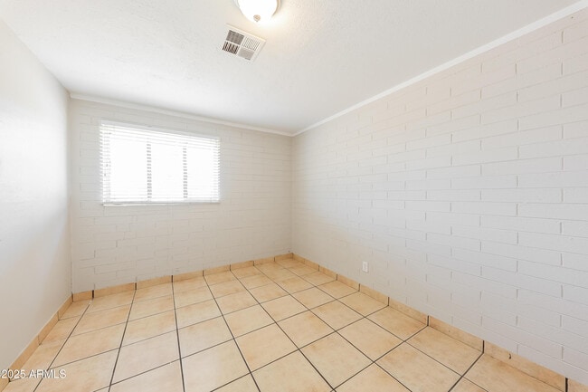 Building Photo - 5514 W Monterosa St