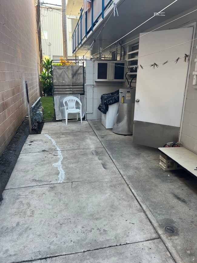 Back Yard - 1628 Kahai St