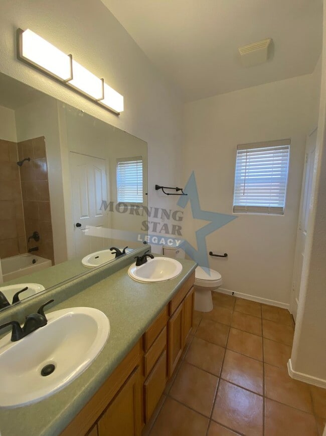 Building Photo - Charming 3 bedroom 2 bath home in Las Colinas