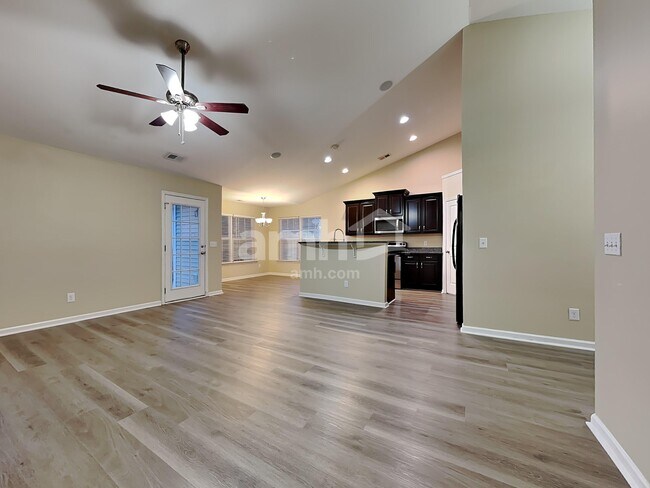 Building Photo - 42 Sand Valley Ct